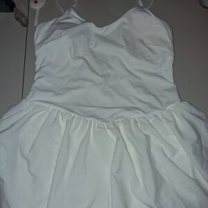 JoyLab V-Neck White Active Exercise Dress with Built-in Shorts – Size M